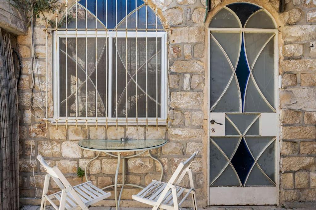שלווה בעיר העתיקה - Peace In The Heart Of The Old City Safed Kültér fotó