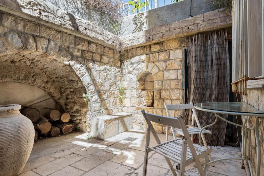 שלווה בעיר העתיקה - Peace In The Heart Of The Old City Safed Kültér fotó